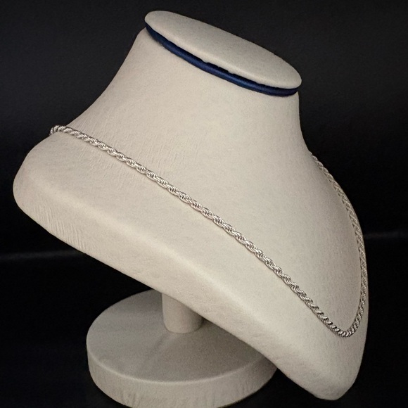 Sterling Silver Rope Chain Necklace. - Picture 2 of 9